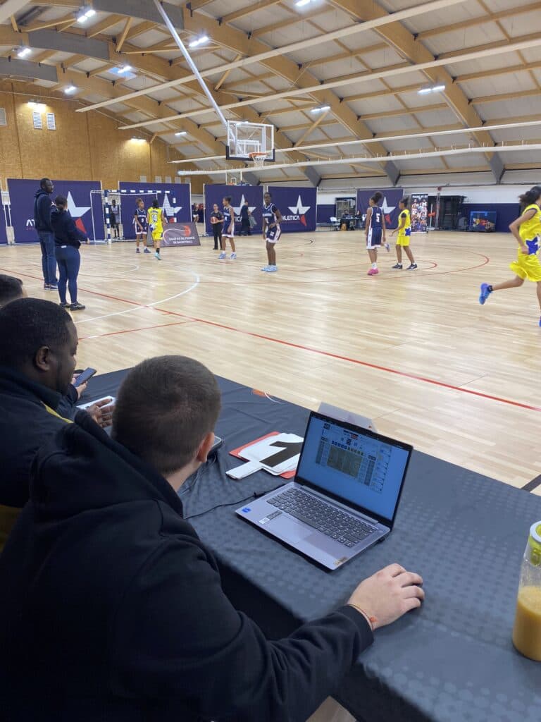 Le TIC U14 : un support de formation en conditions réelles pour les Data Score Officers